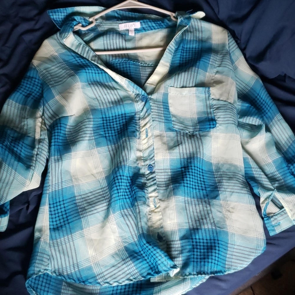 Delias plaid quarter sleeve shirt